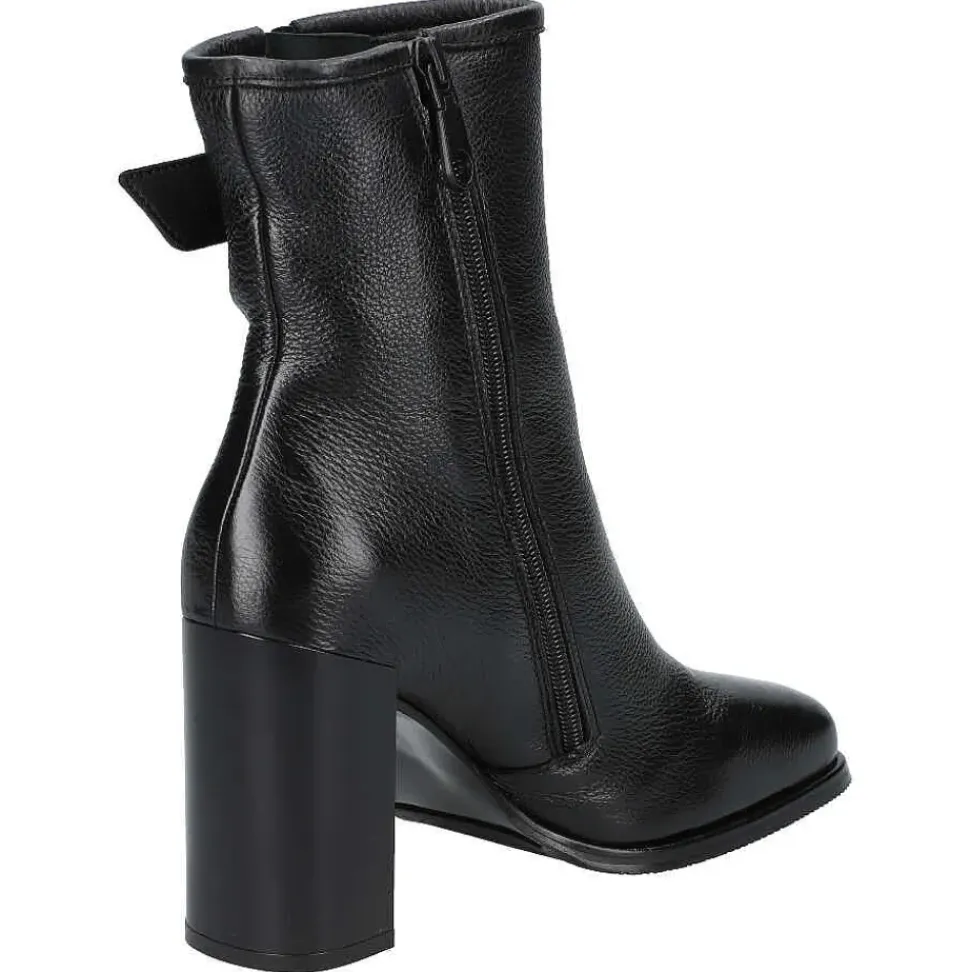 Heel Buckle Boot LTH